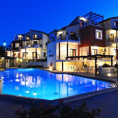 Antilia Apartments Tavronitis Extérieur photo