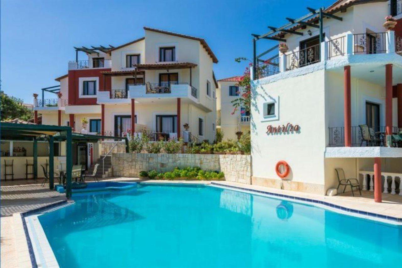 Antilia Apartments Tavronitis Extérieur photo